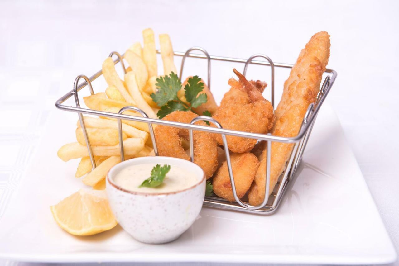 דורבן Britannia Hotel מראה חיצוני תמונה