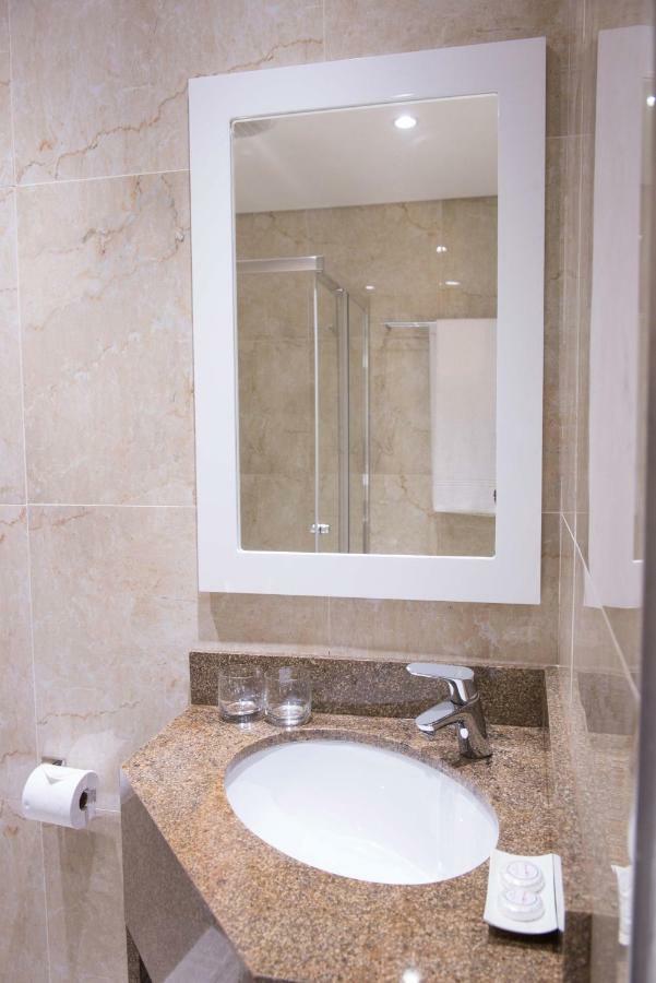 דורבן Britannia Hotel מראה חיצוני תמונה